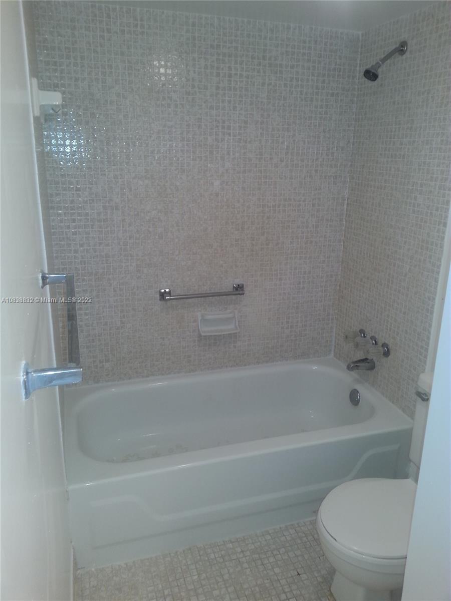 SANDS POINT 5 CONDO - Residential