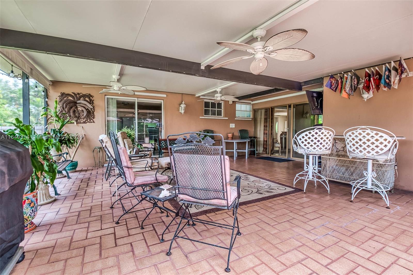 SUN CORAL HGTS - Residential