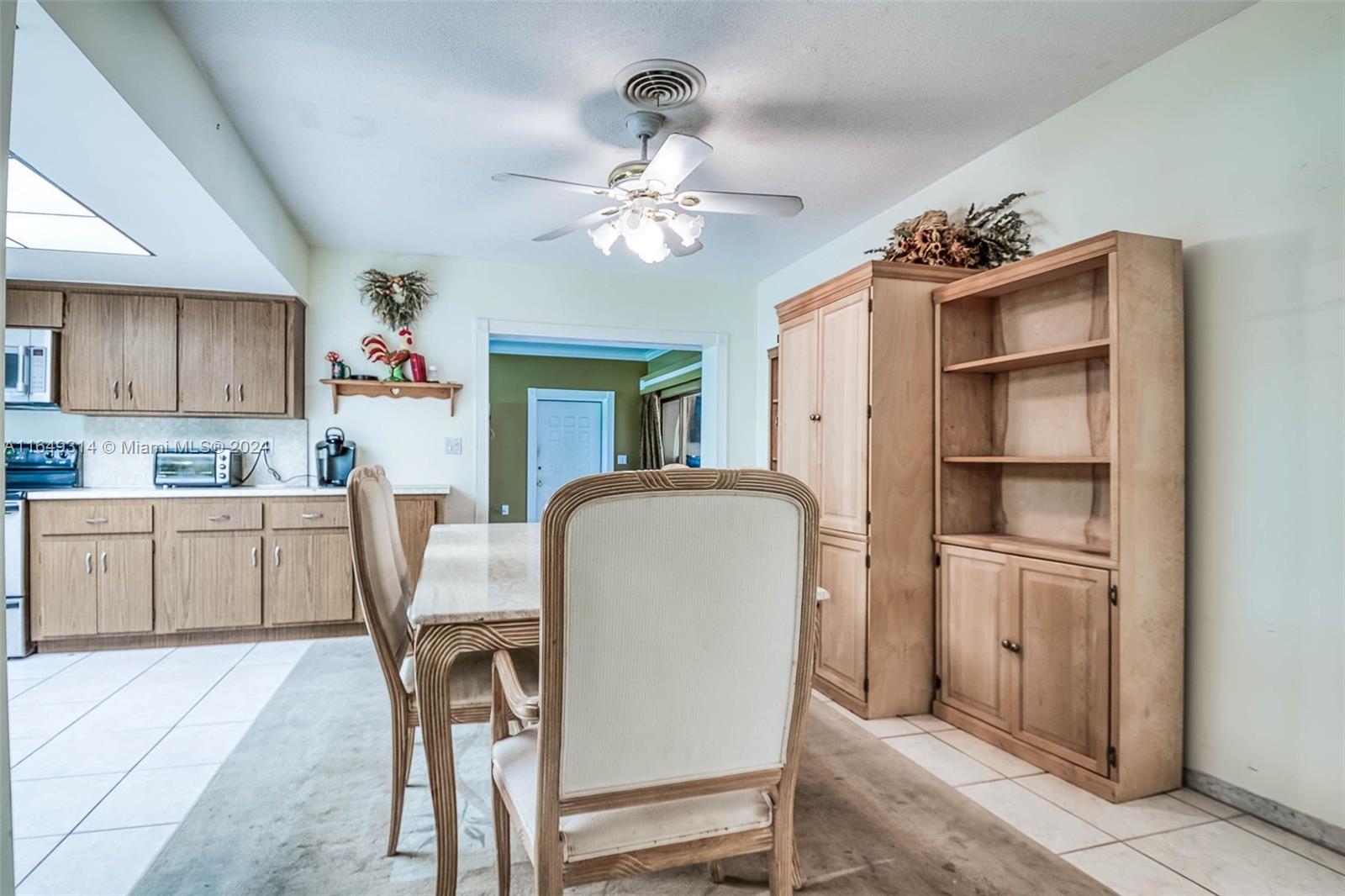 SUN CORAL HGTS - Residential