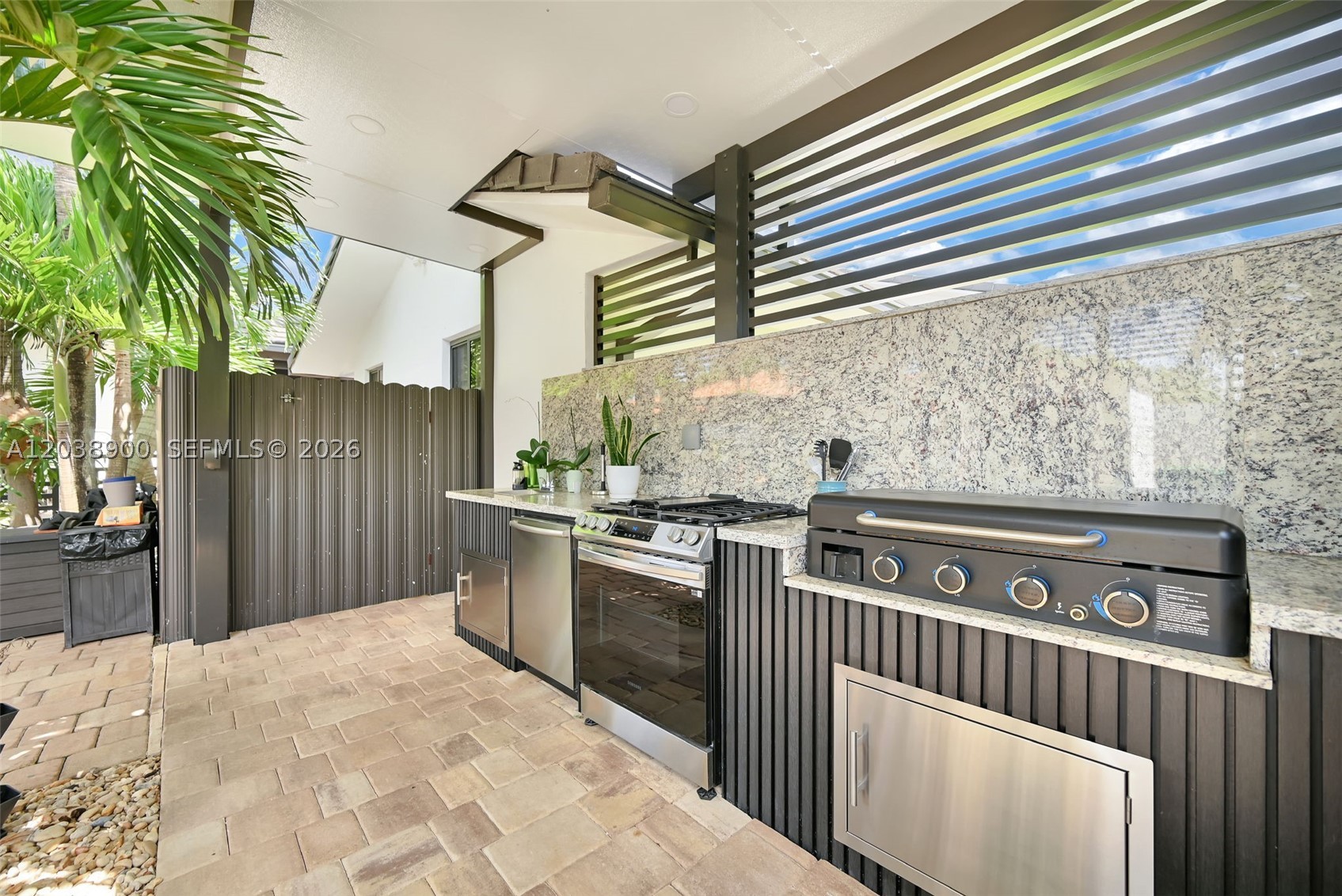 J G HEADS FARMS - Residential