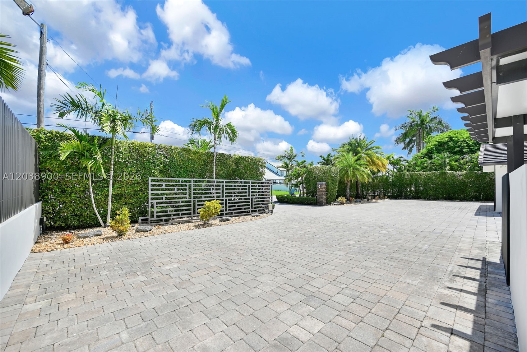 J G HEADS FARMS - Residential