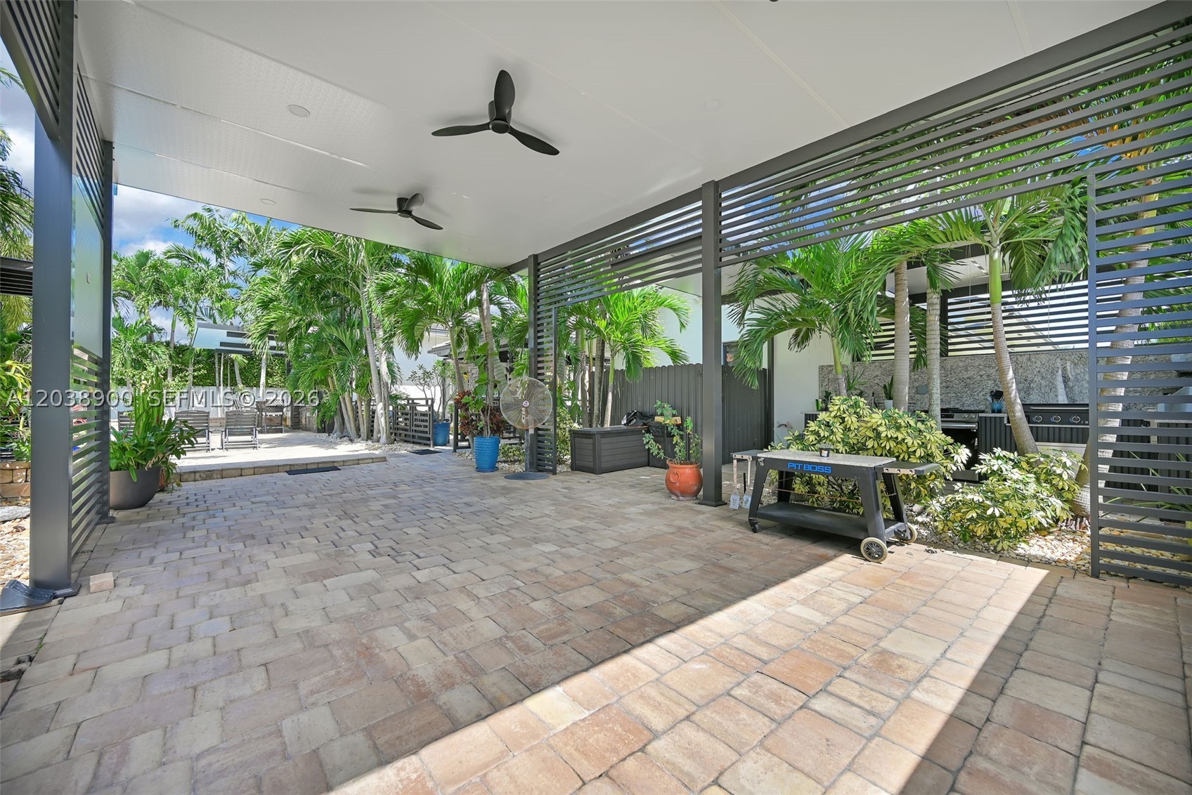 J G HEADS FARMS - Residential