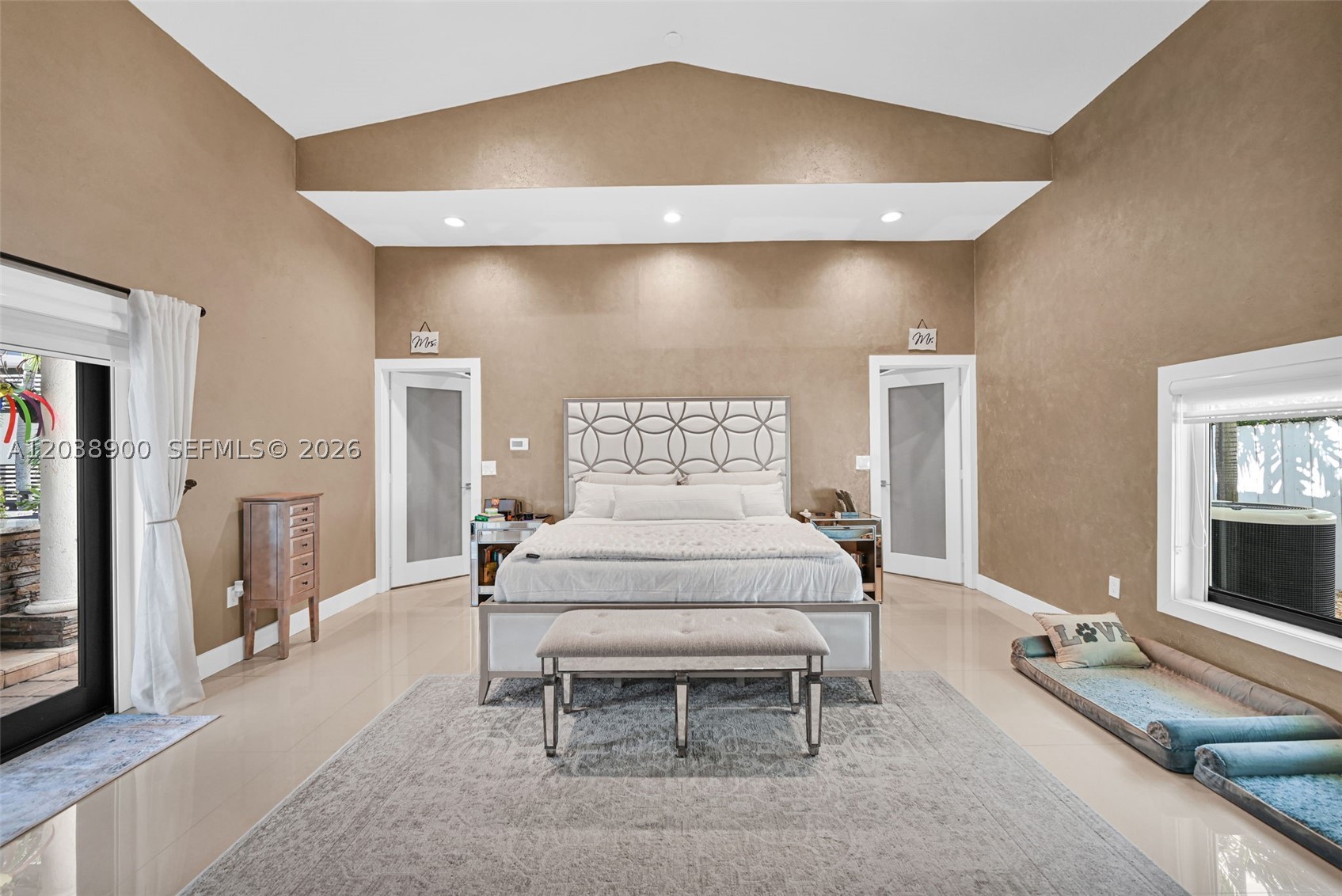 J G HEADS FARMS - Residential