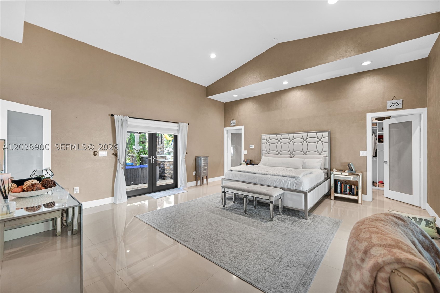 J G HEADS FARMS - Residential