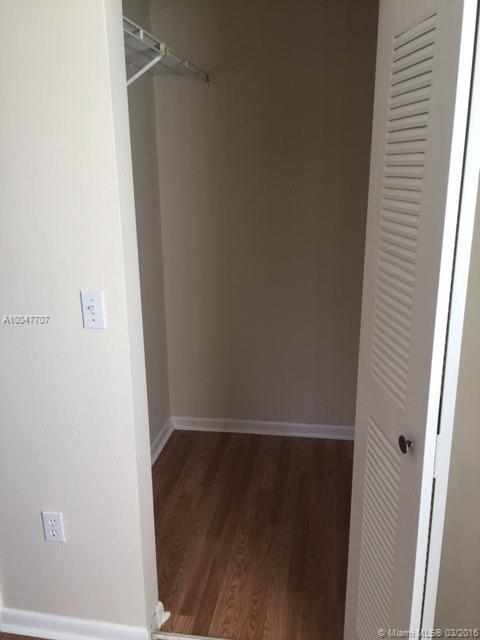Doral Park Country Cl Vil - Residential Lease