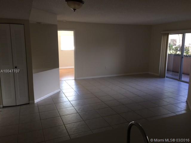 BEAUTIFUL APT IN THE DORAL AREA CLOSE TO GYMS,  SCHOOLS AND PARKS. PLEASE CALL THE OFFCIE FOR SHOWINGS!!!!!