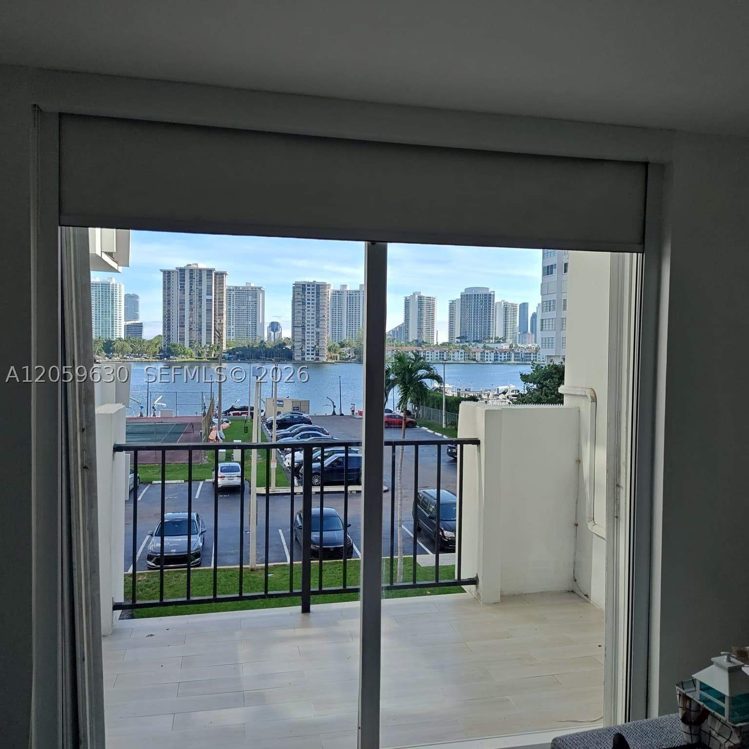 COMMODORE PLAZA CONDO - Residential