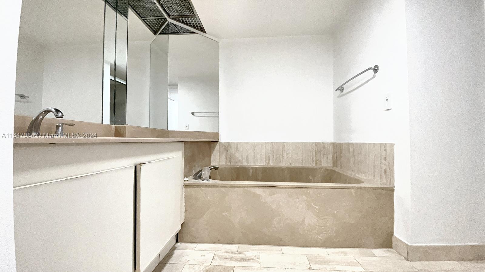 VENETIA CONDO - Residential Lease
