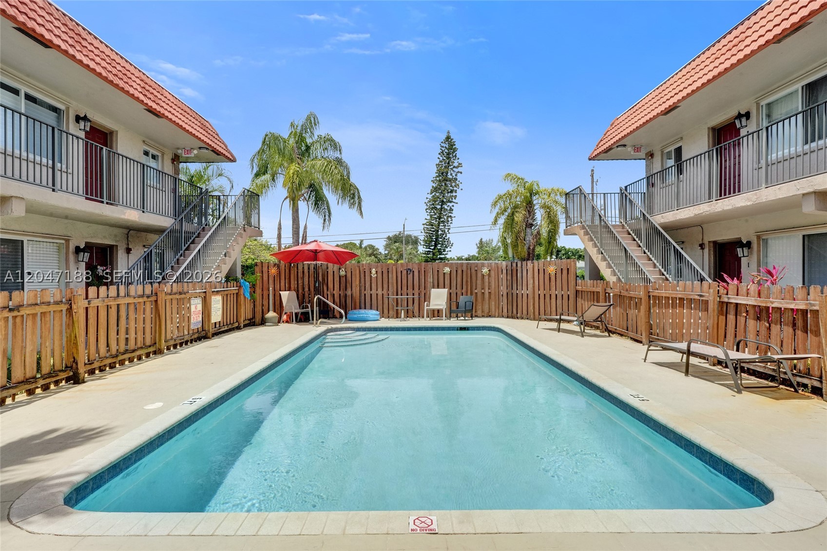 WINDSOR COURT CONDOMINIUM - Residential Lease