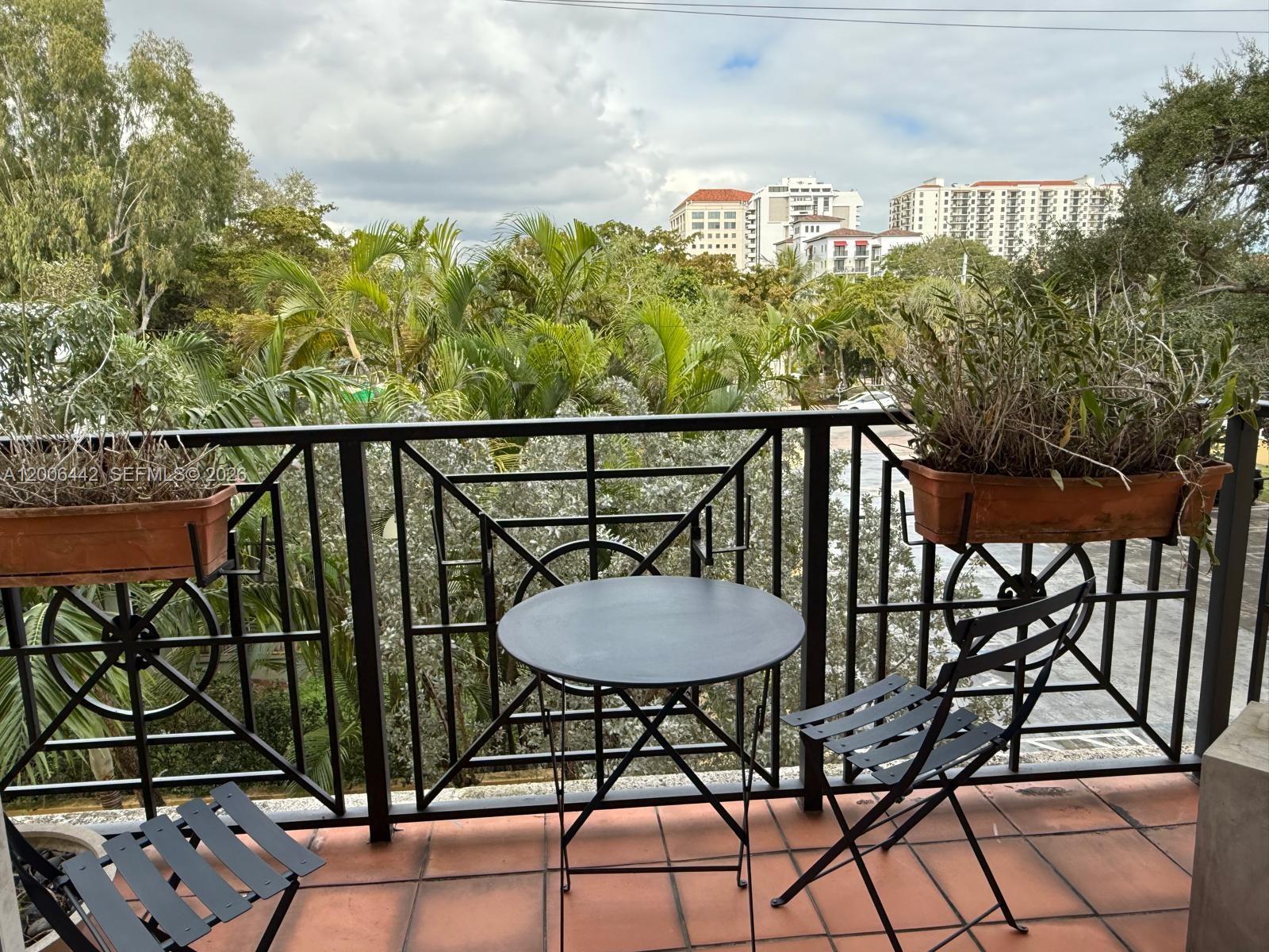 VILLA FLORINI CONDO - Residential