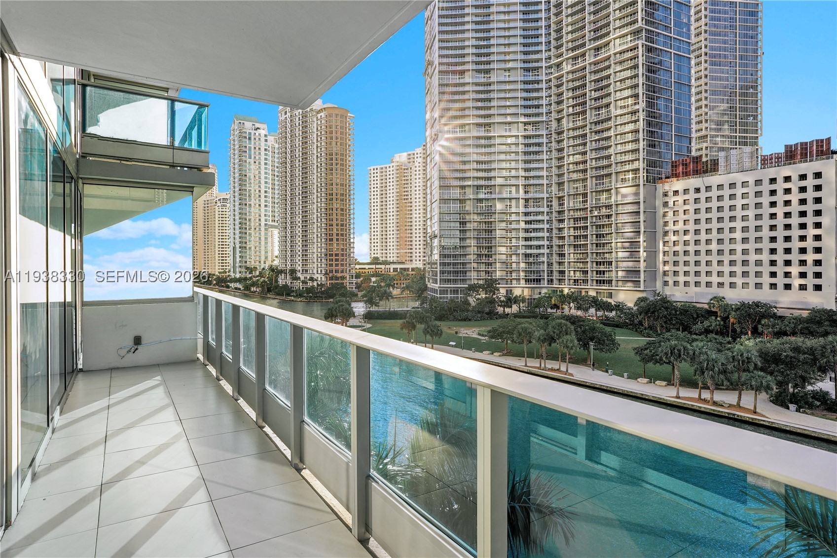 Unit has been rented at discounted rate of $7000/m (12 months) to allow for future showings. Higher rental offers were received but no future showings allowed. INVESTORS : Higher rental income potential!!!  Once tenant is settled we will bring unit back market.  Listing Agreement still active until end of 2026 - AGENTS do not contact owner -