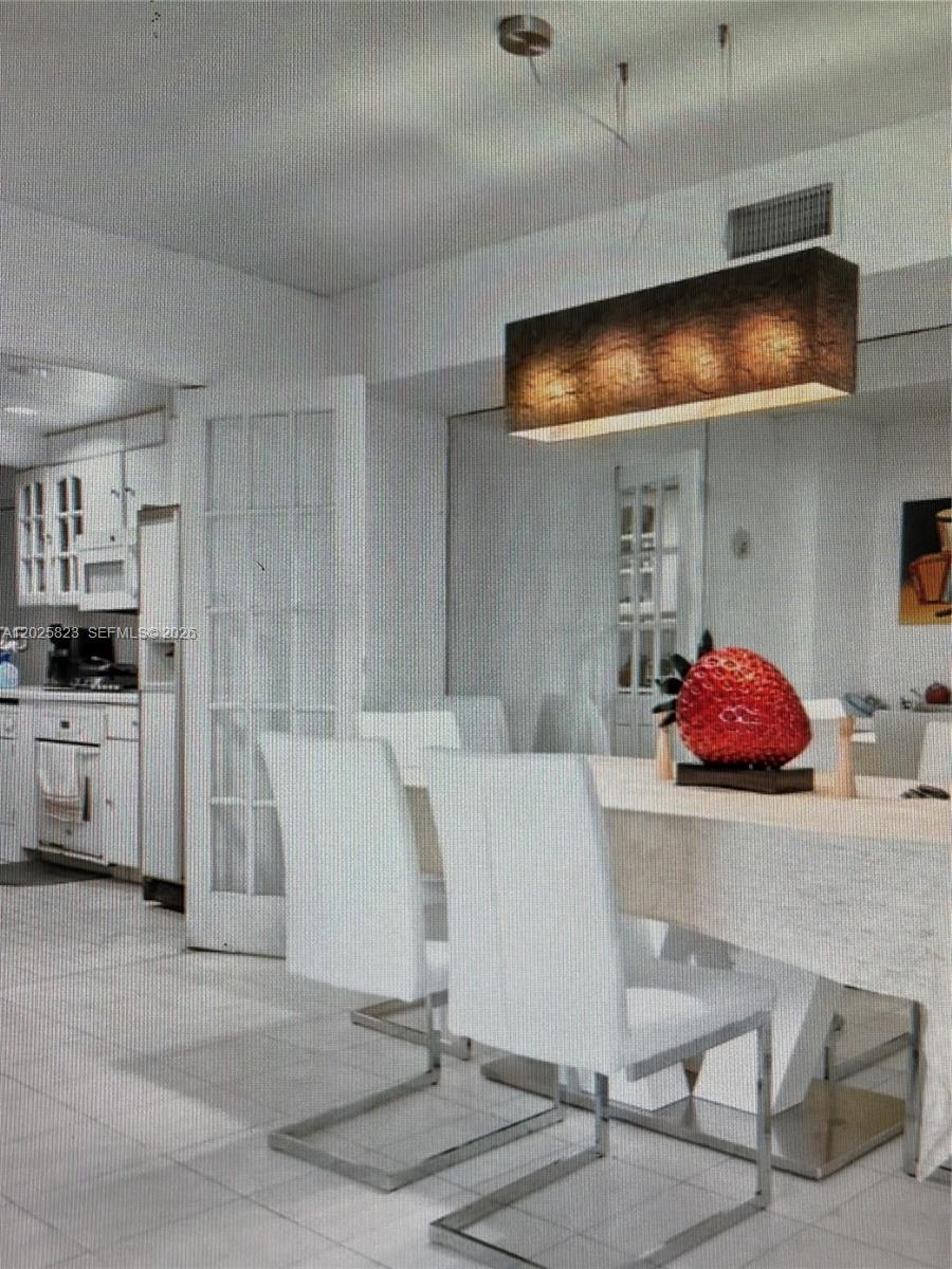 TOWERS OF KEY BISCAYNE CO - Residential