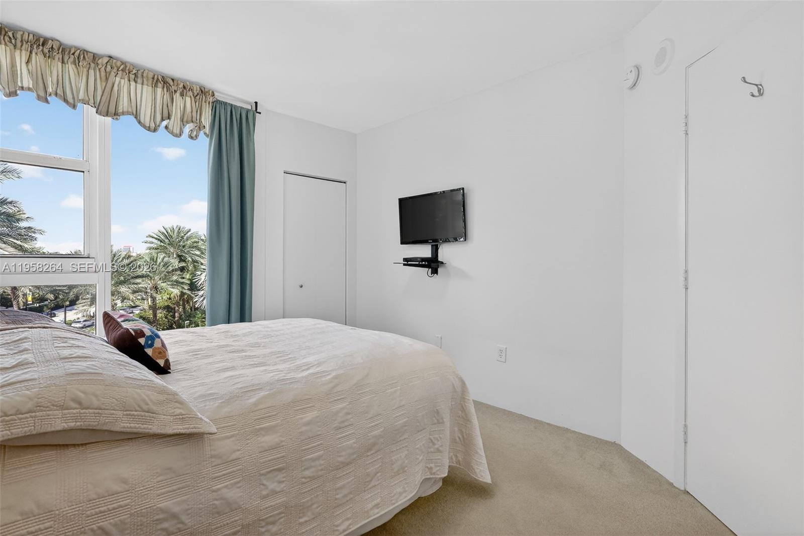 OCEAN ONE CONDO - Residential