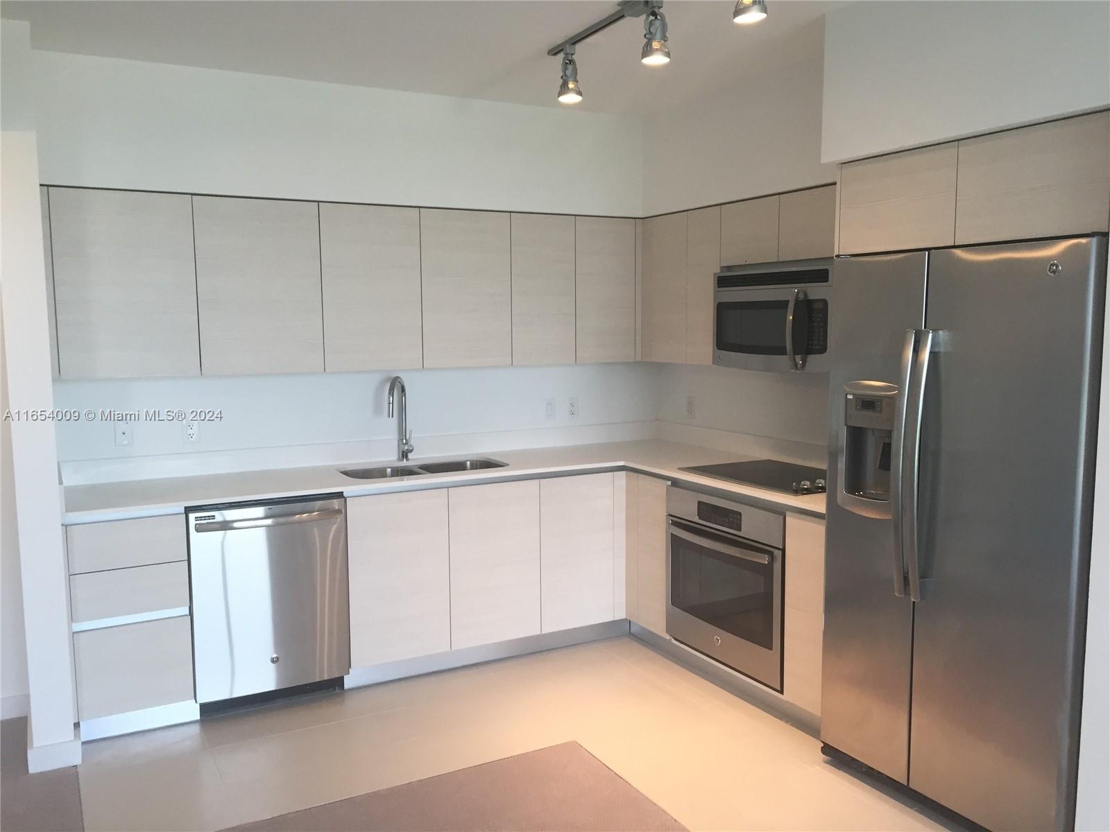 4250 BISCAYNE BOULEVARD C - Residential