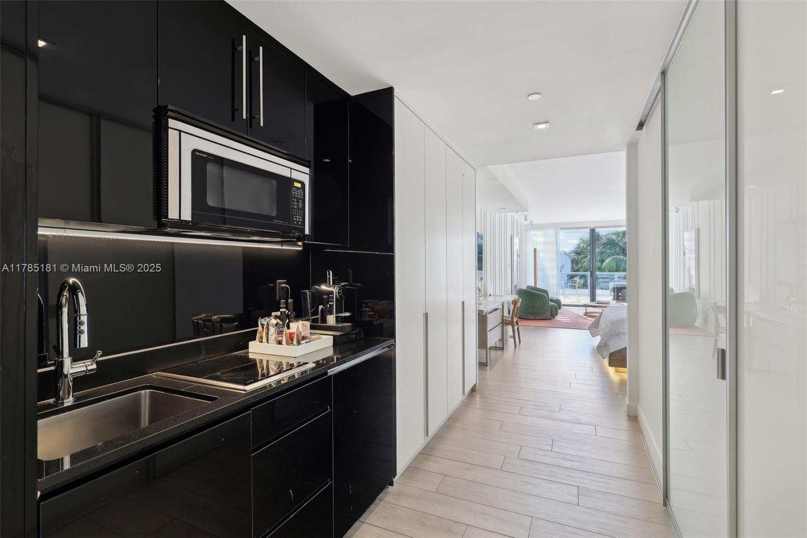 2201 COLLINS AVE CONDO - Residential