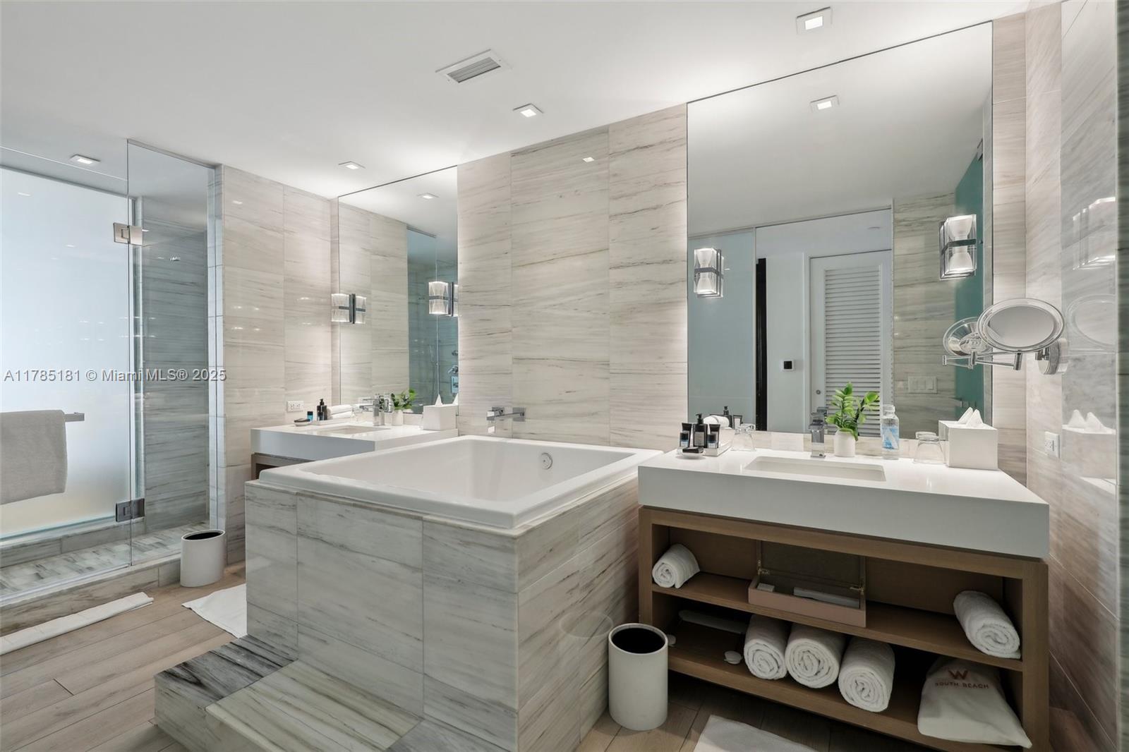 2201 COLLINS AVE CONDO - Residential