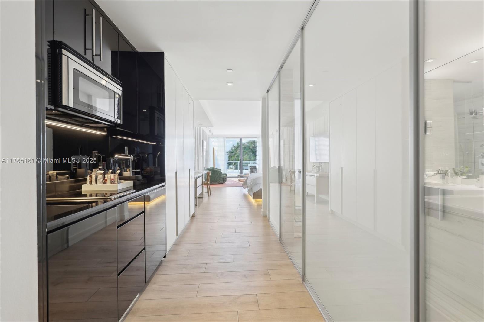 2201 COLLINS AVE CONDO - Residential