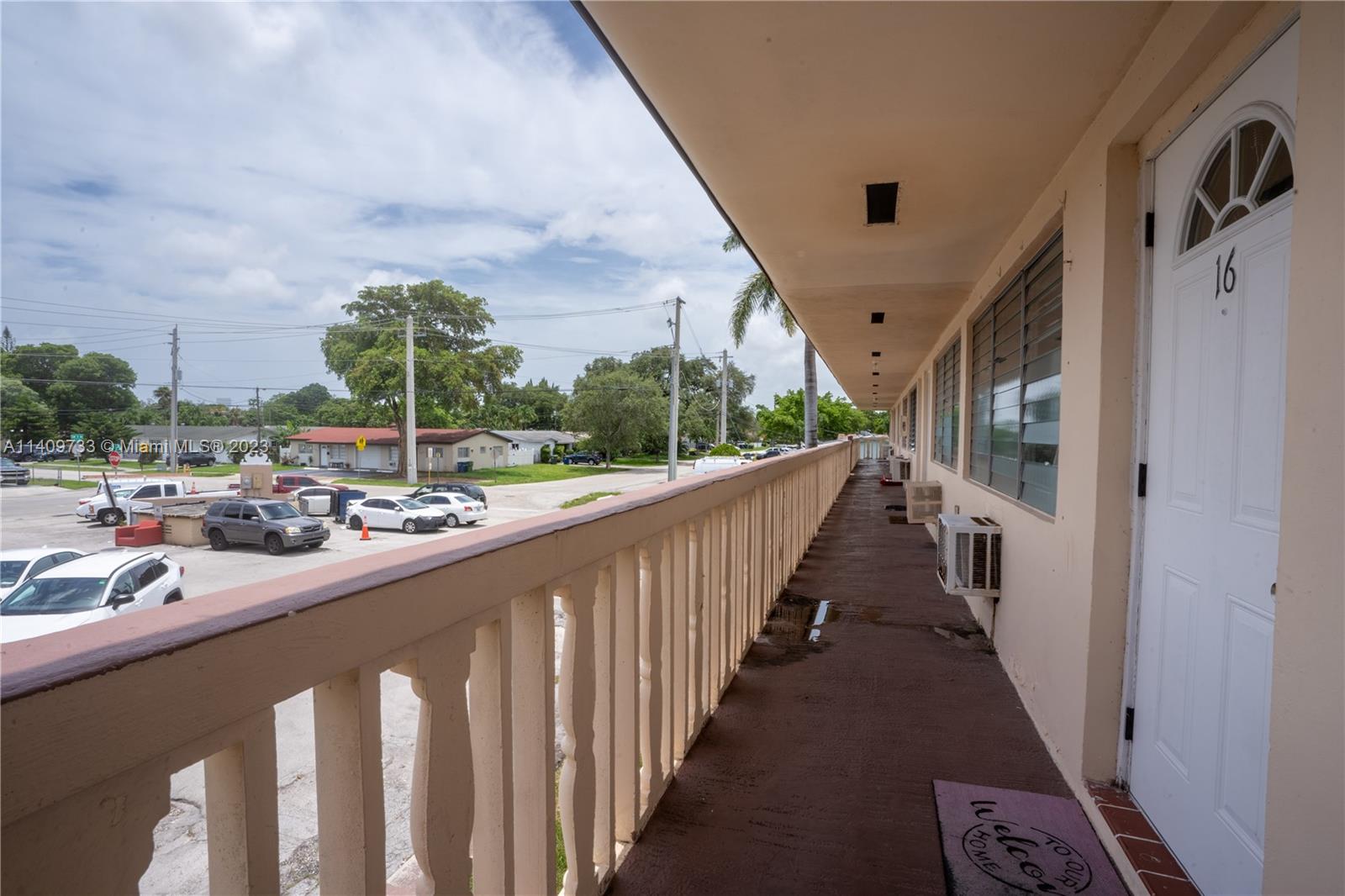PARK SIDE MANOR D CONDO I - Residential