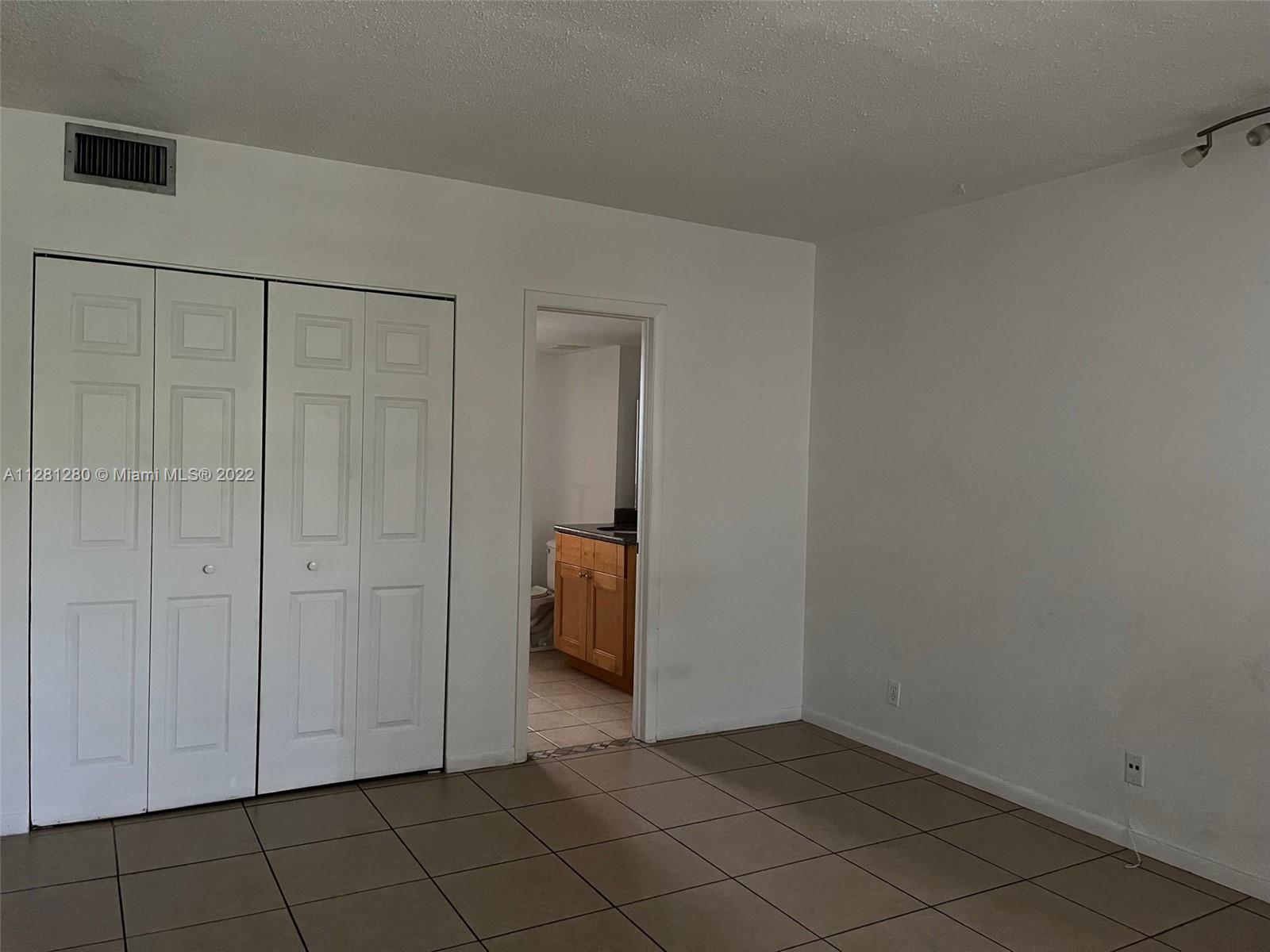 LAKEVIEW SOUTH CONDO - Residential Lease