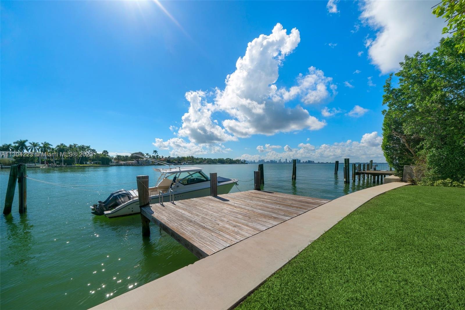 LA GORCE ISLAND - Residential
