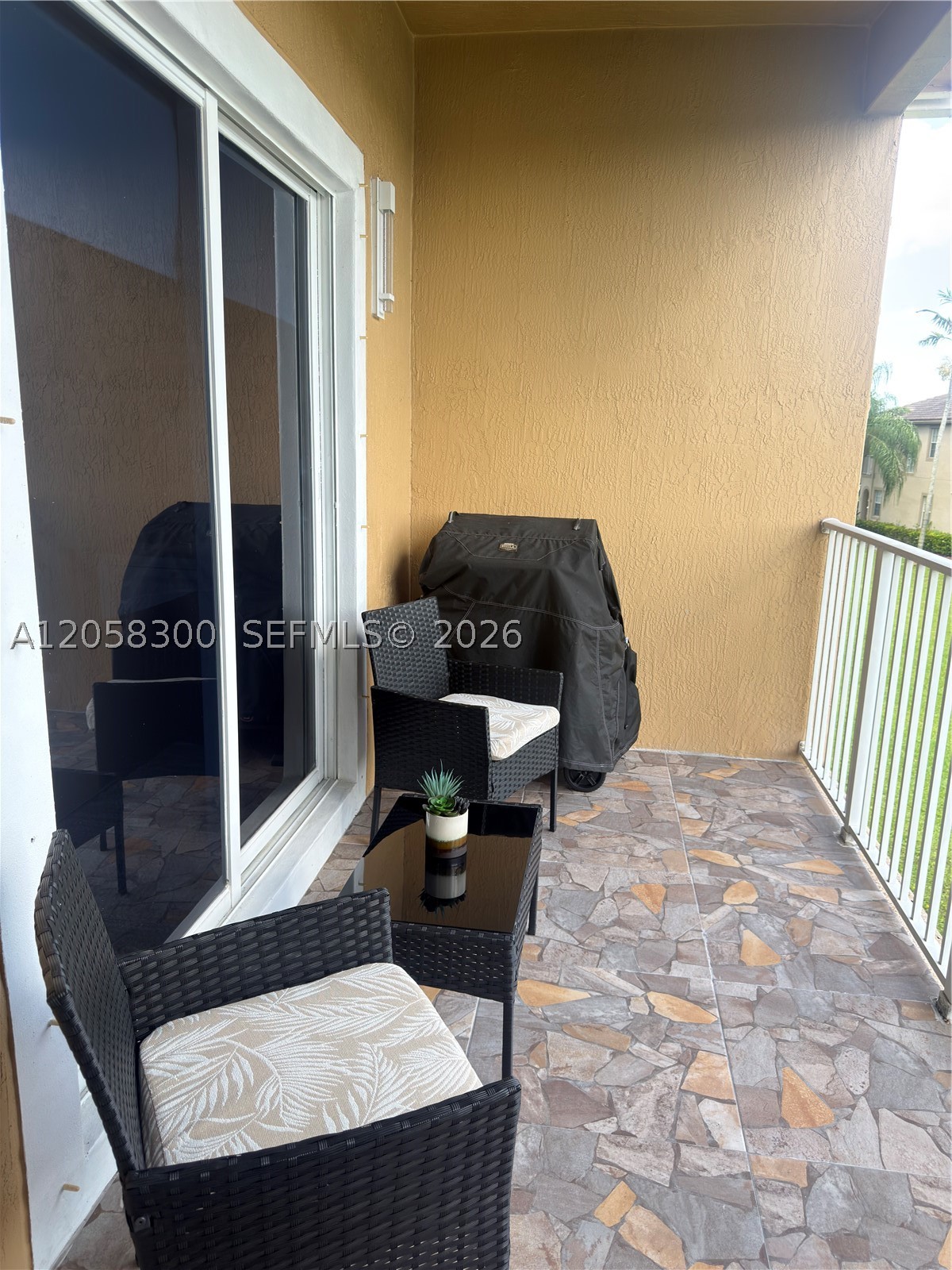 BANYAN BAY CONDO - Residential