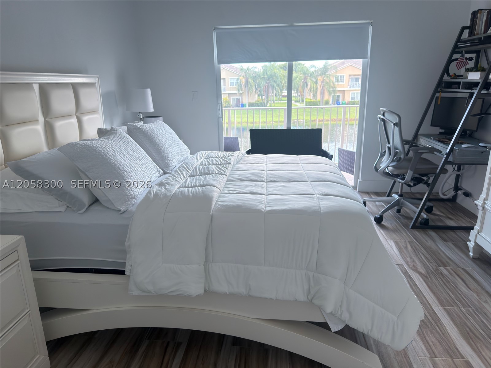 BANYAN BAY CONDO - Residential