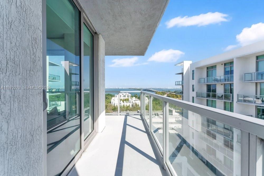 QUADRO CONDO - Residential