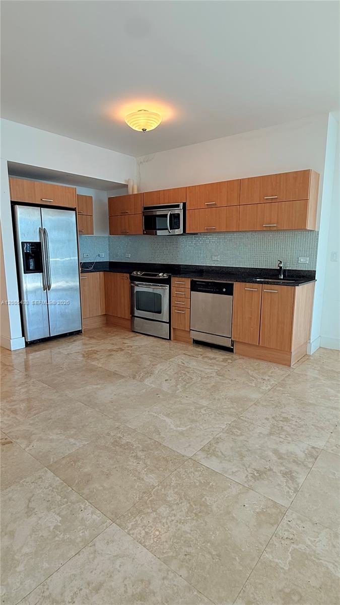 WIND CONDO - Residential