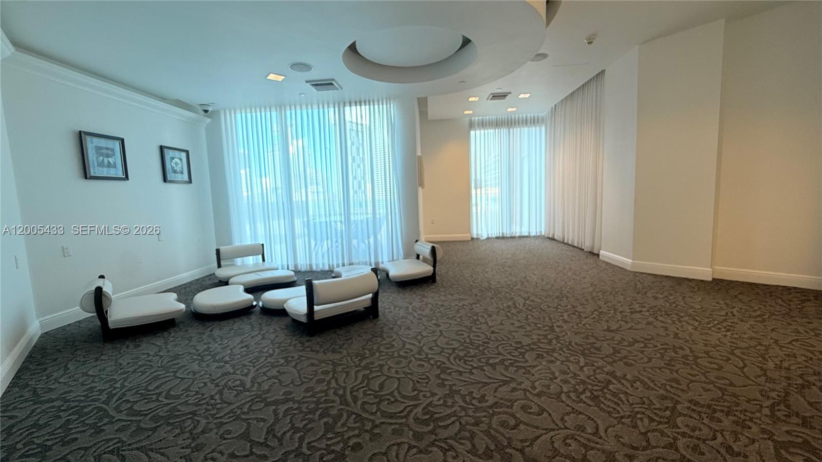 WIND CONDO - Residential