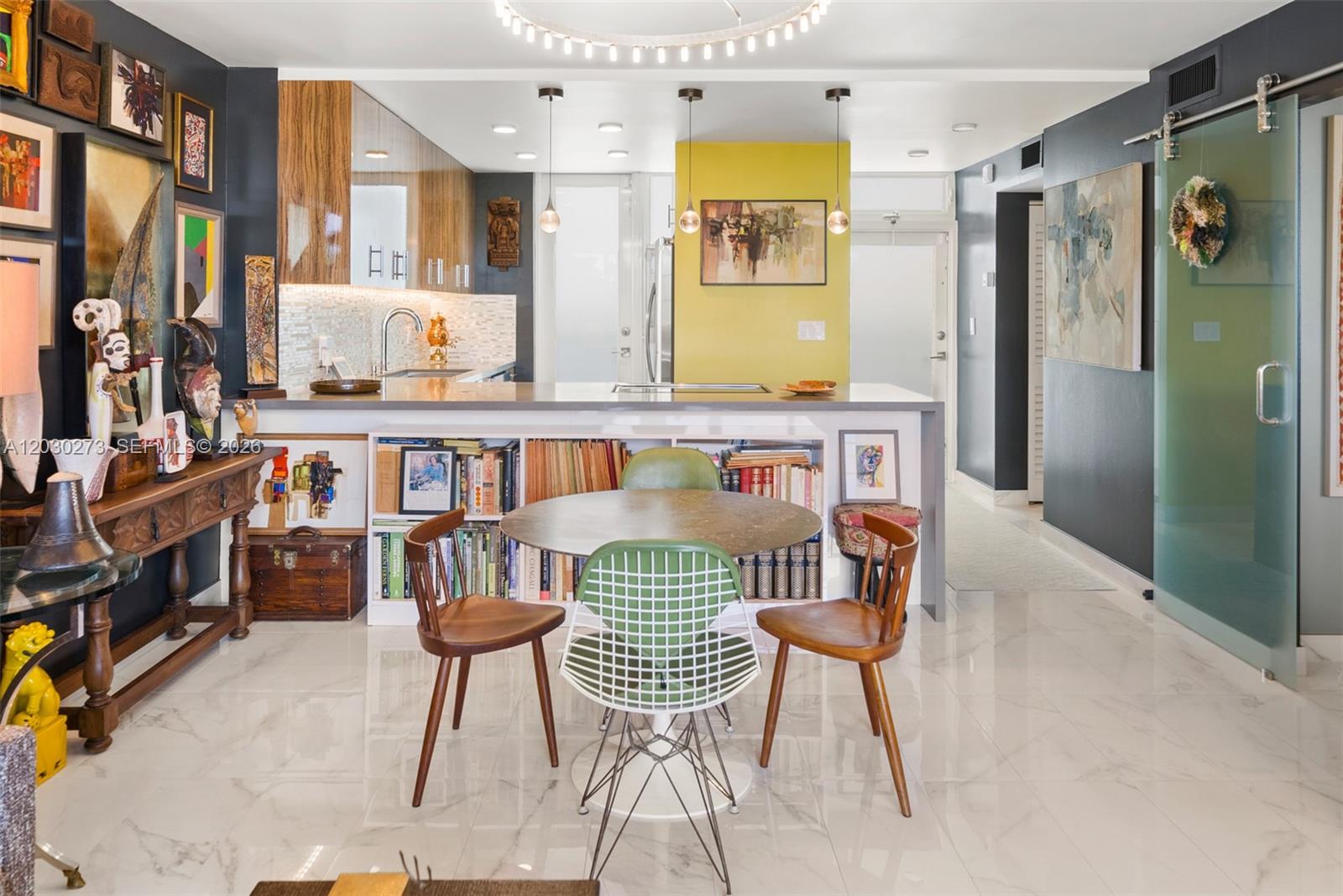 BONNE VIE CONDO - Residential