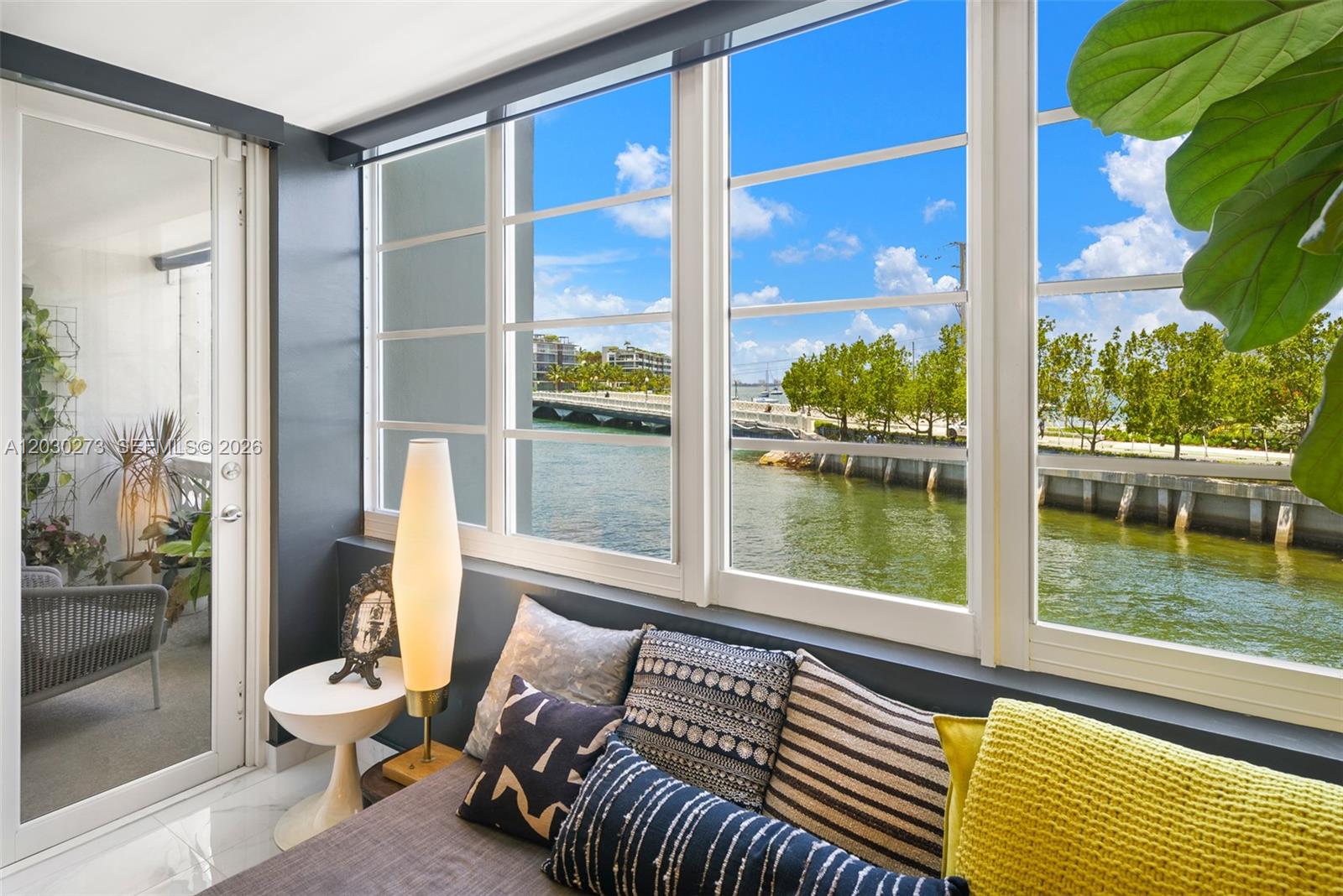 BONNE VIE CONDO - Residential