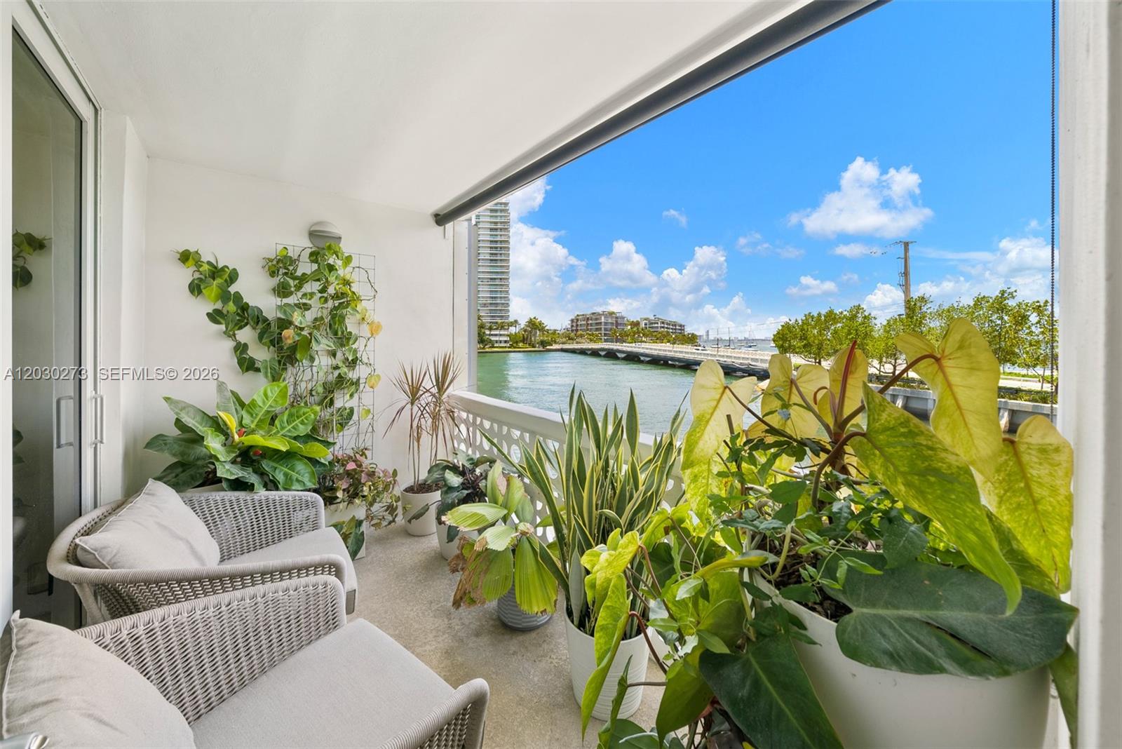 BONNE VIE CONDO - Residential