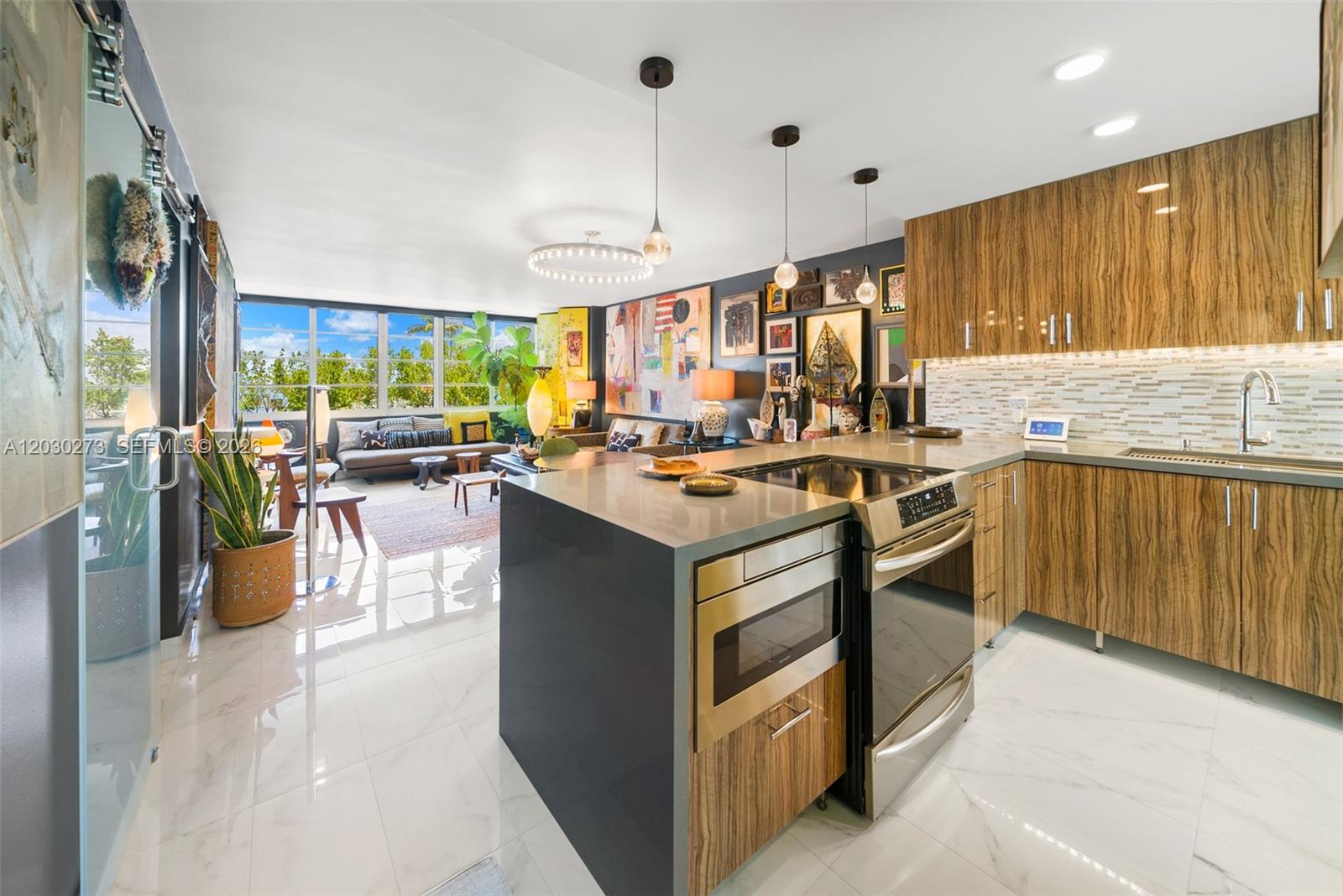 BONNE VIE CONDO - Residential