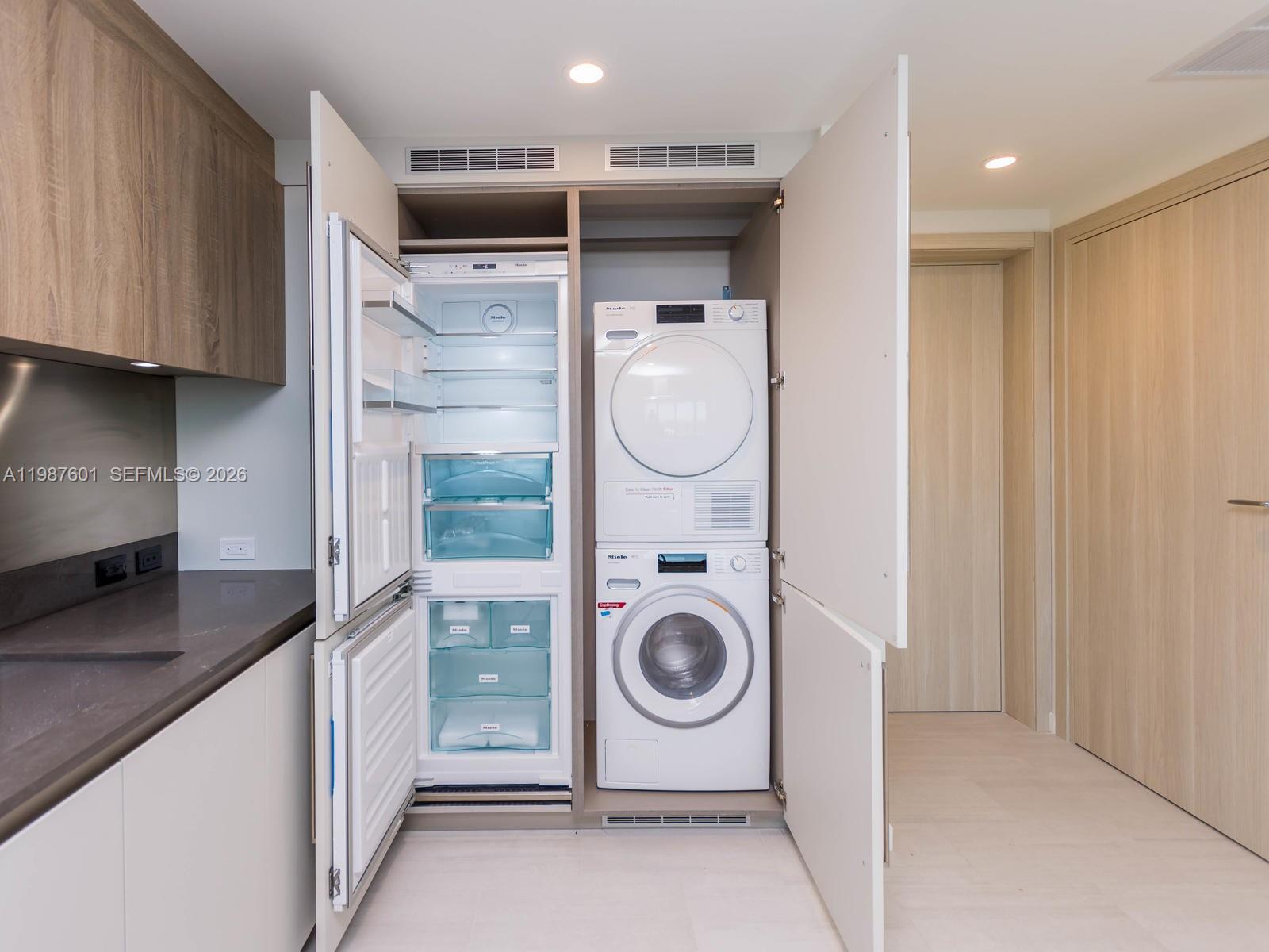 BRICKELL FLATIRON CONDO - Residential