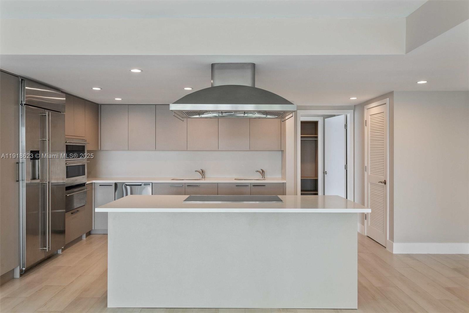 ONE BAY HARBOR CONDO - Residential