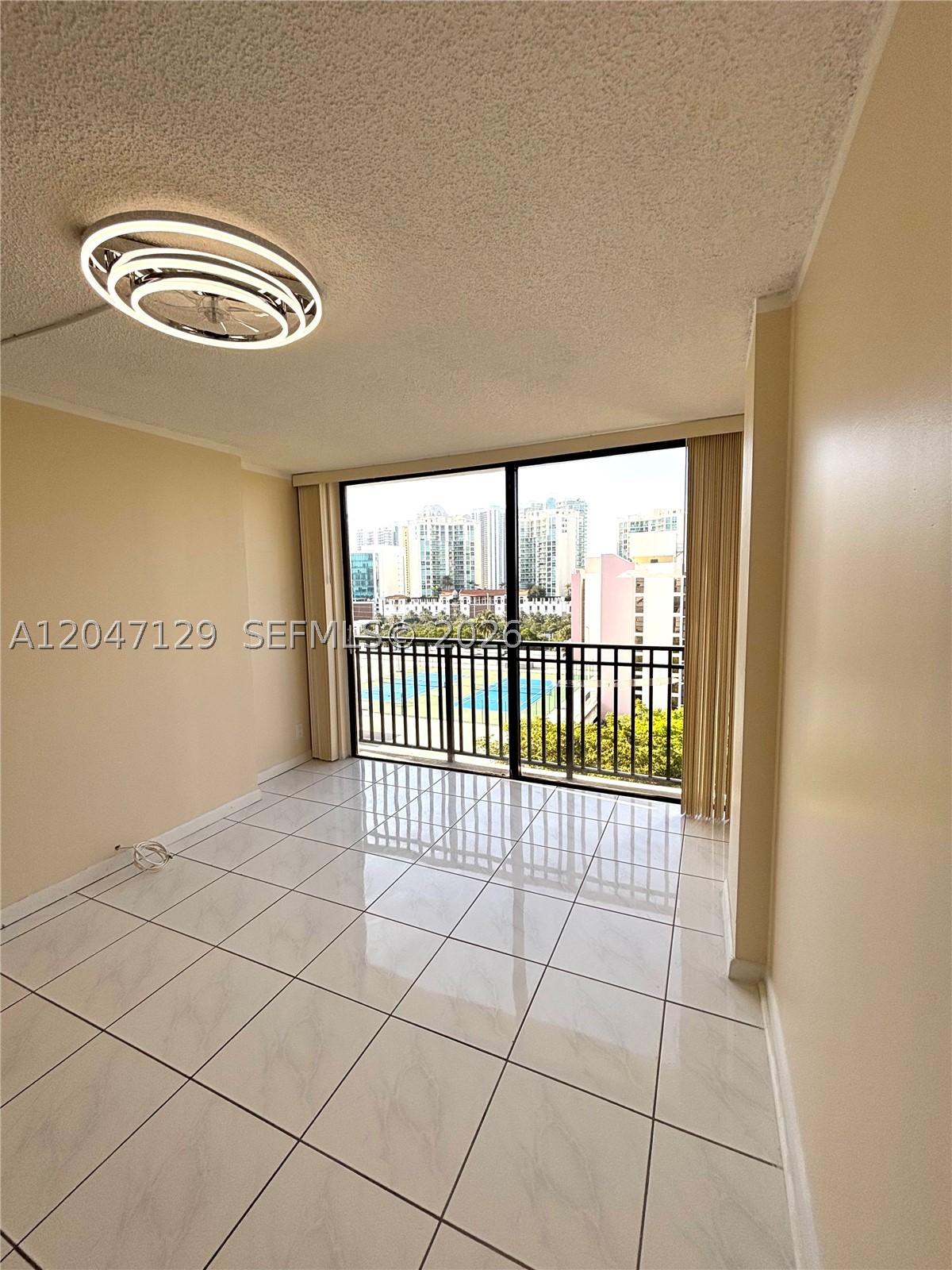 PLAZA OF AMERICAS CONDO P - Residential Lease