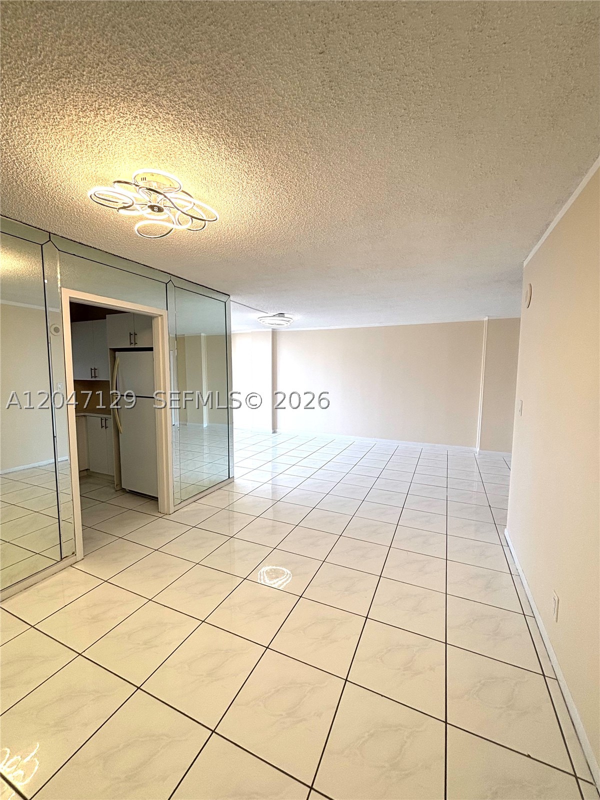 PLAZA OF AMERICAS CONDO P - Residential Lease