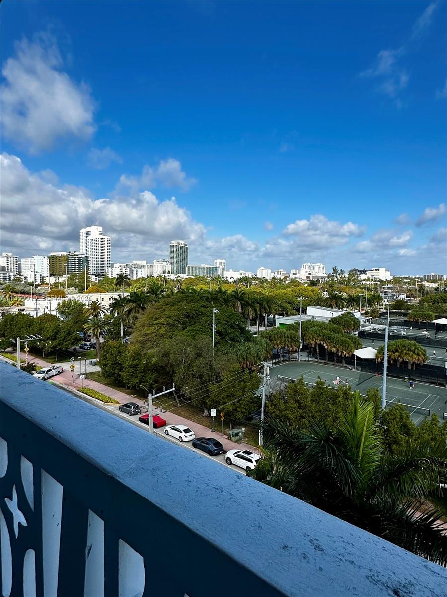 ADMIRAL TOWERS CONDO - Residential Lease