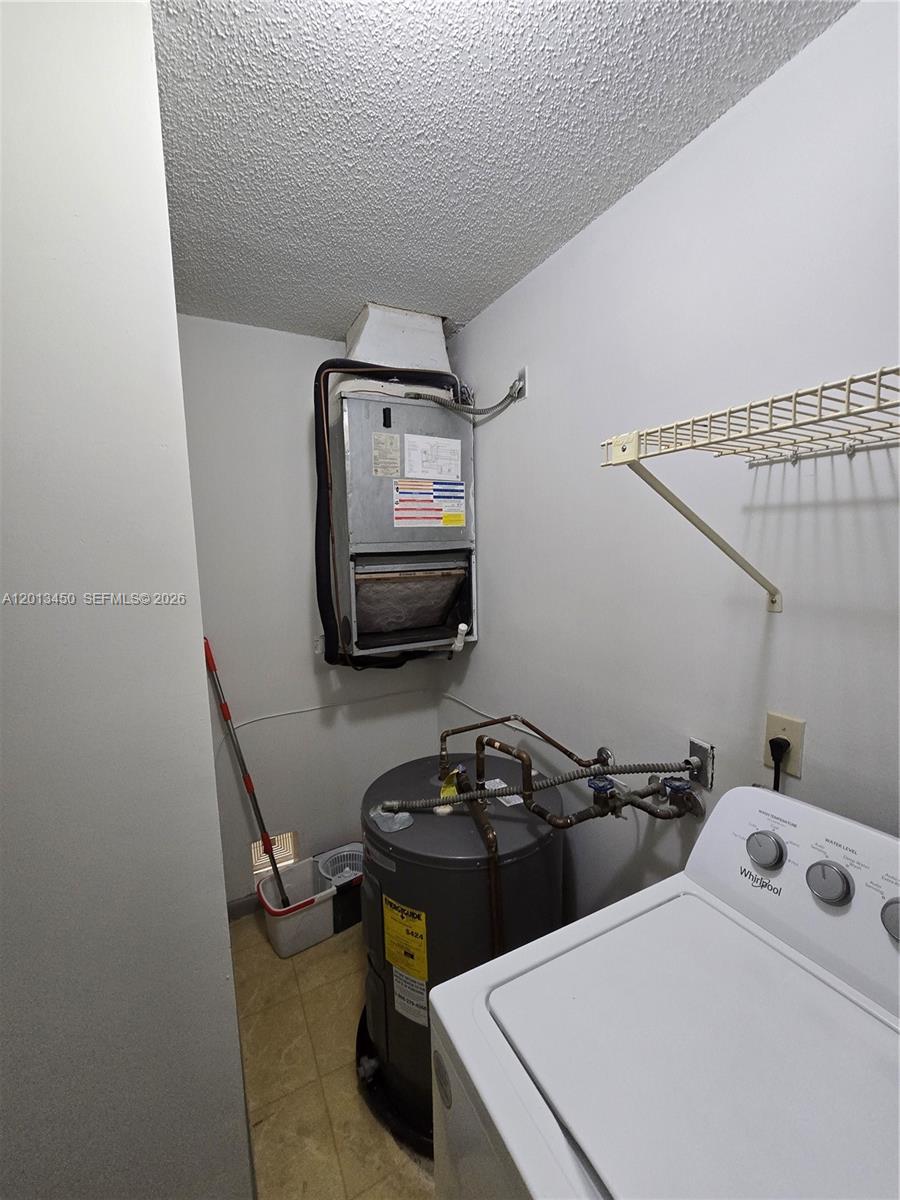 ISLAND HOUSE CONDOMINIUM - Residential