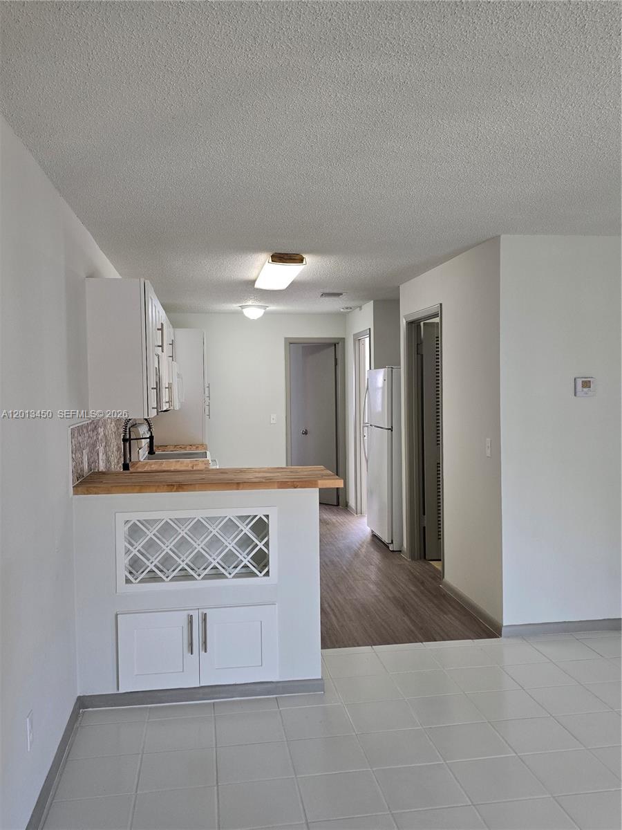 ISLAND HOUSE CONDOMINIUM - Residential