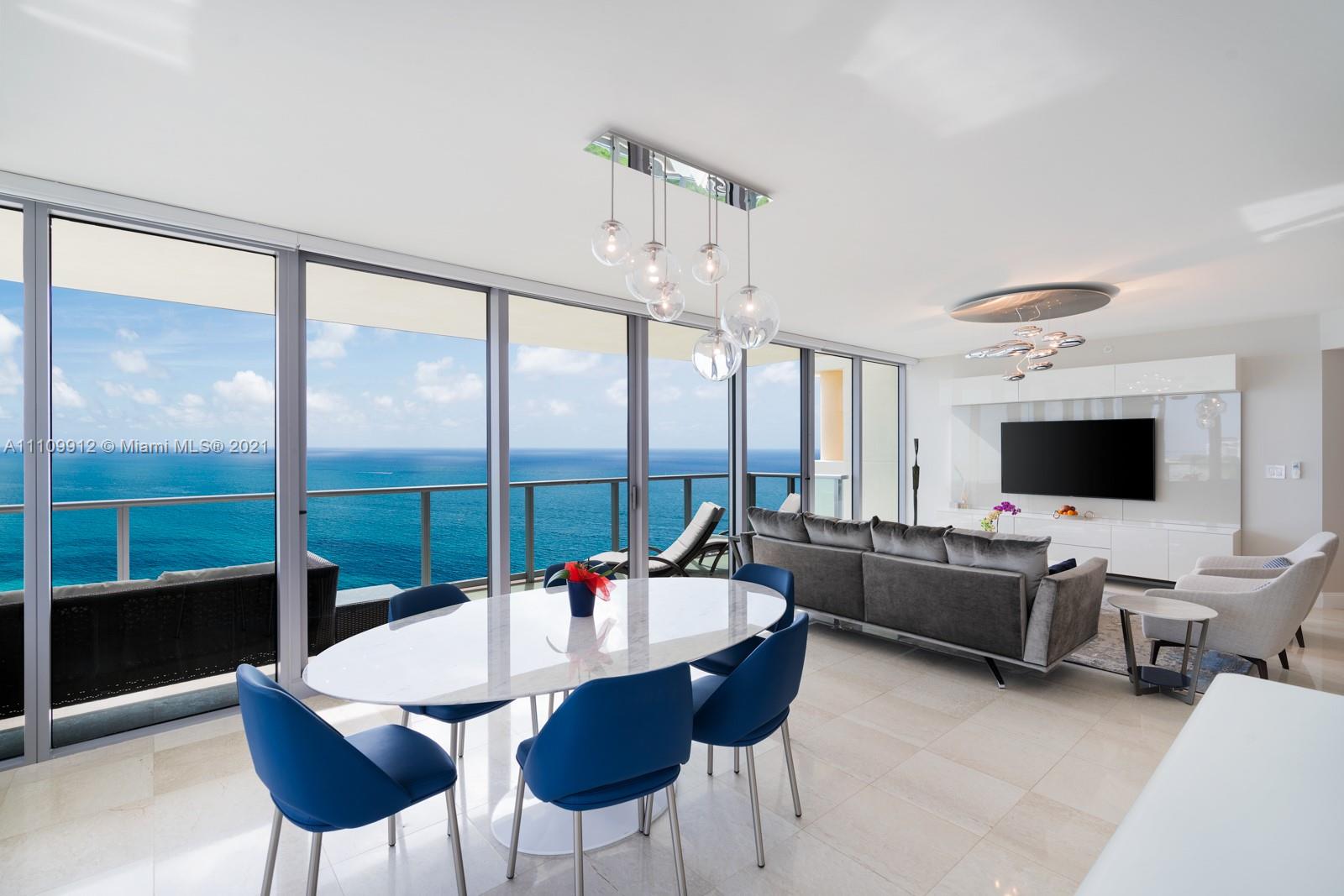 IL VILLAGGIO ON SOUTH BEA - Residential