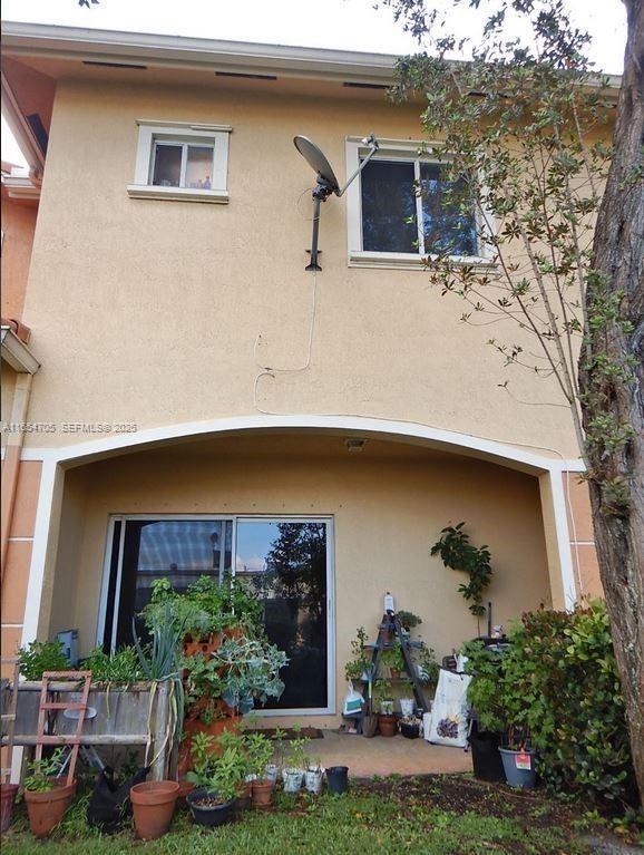 CATALINA PLACE - Residential