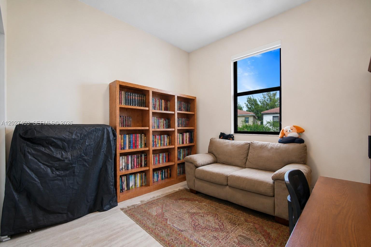CHAMPION LAKES - Residential