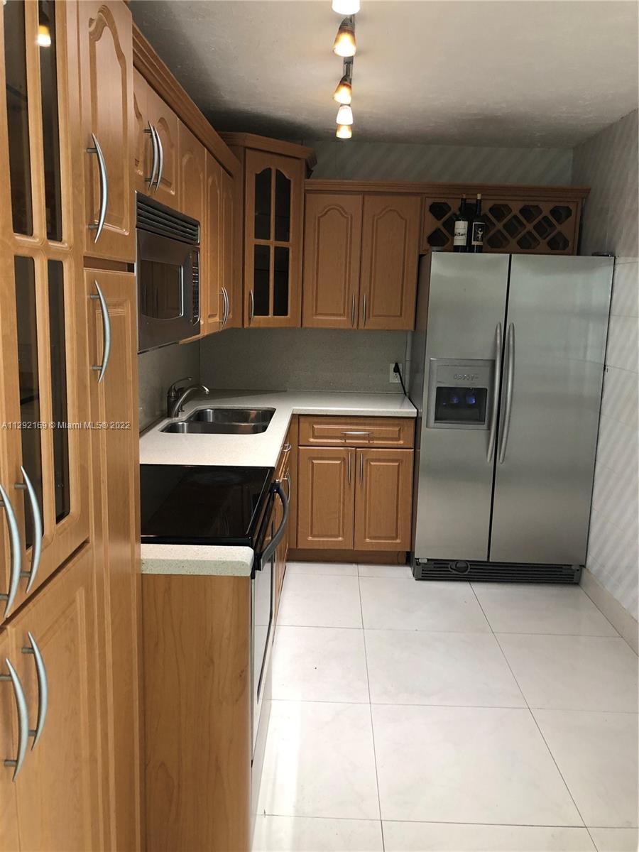 PORT ROYALE CONDO - Residential Lease