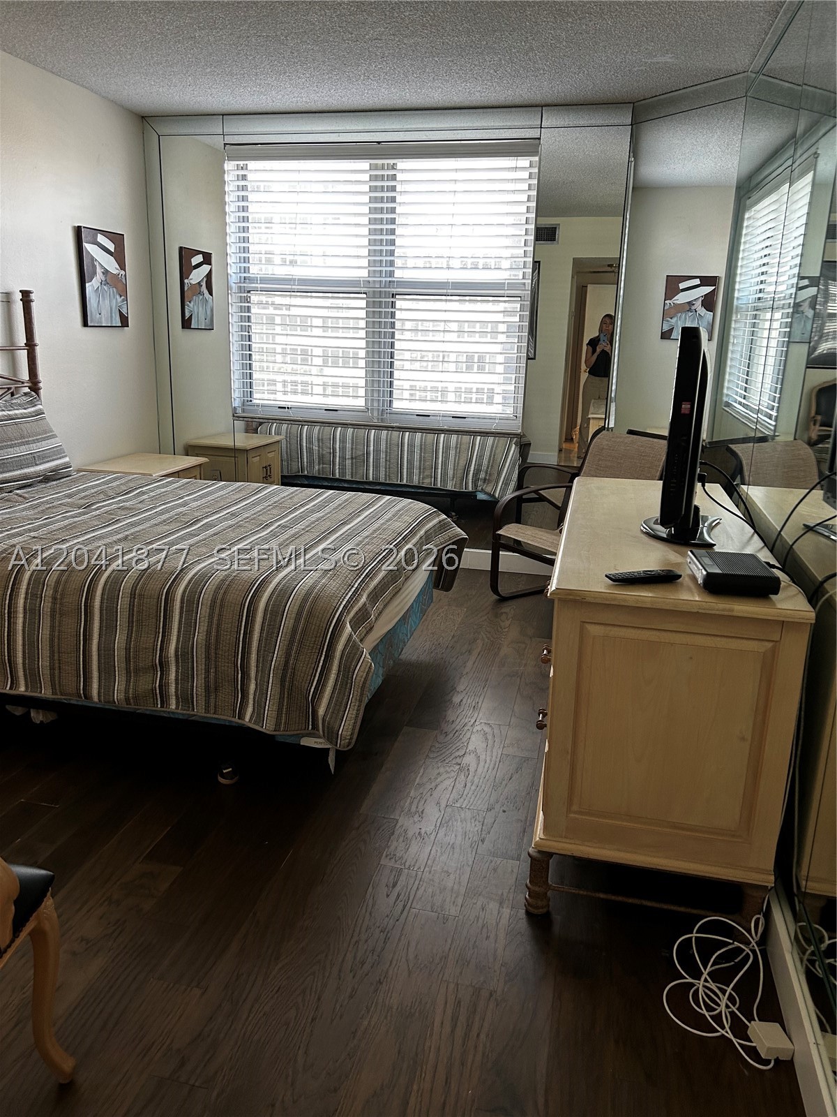 HEMISPHERES CONDO - Residential Lease