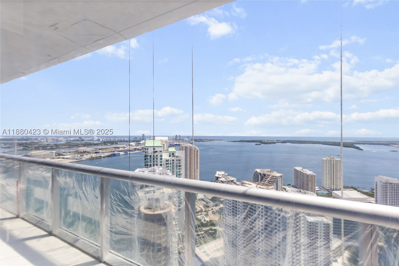 ICONBRICKELL CONDO NO 1 - Residential
