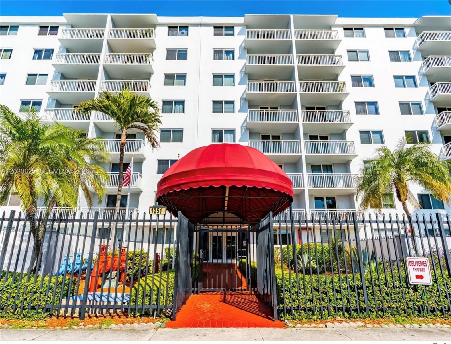 HARBOUR POINTE OF MIAMI C - Residential