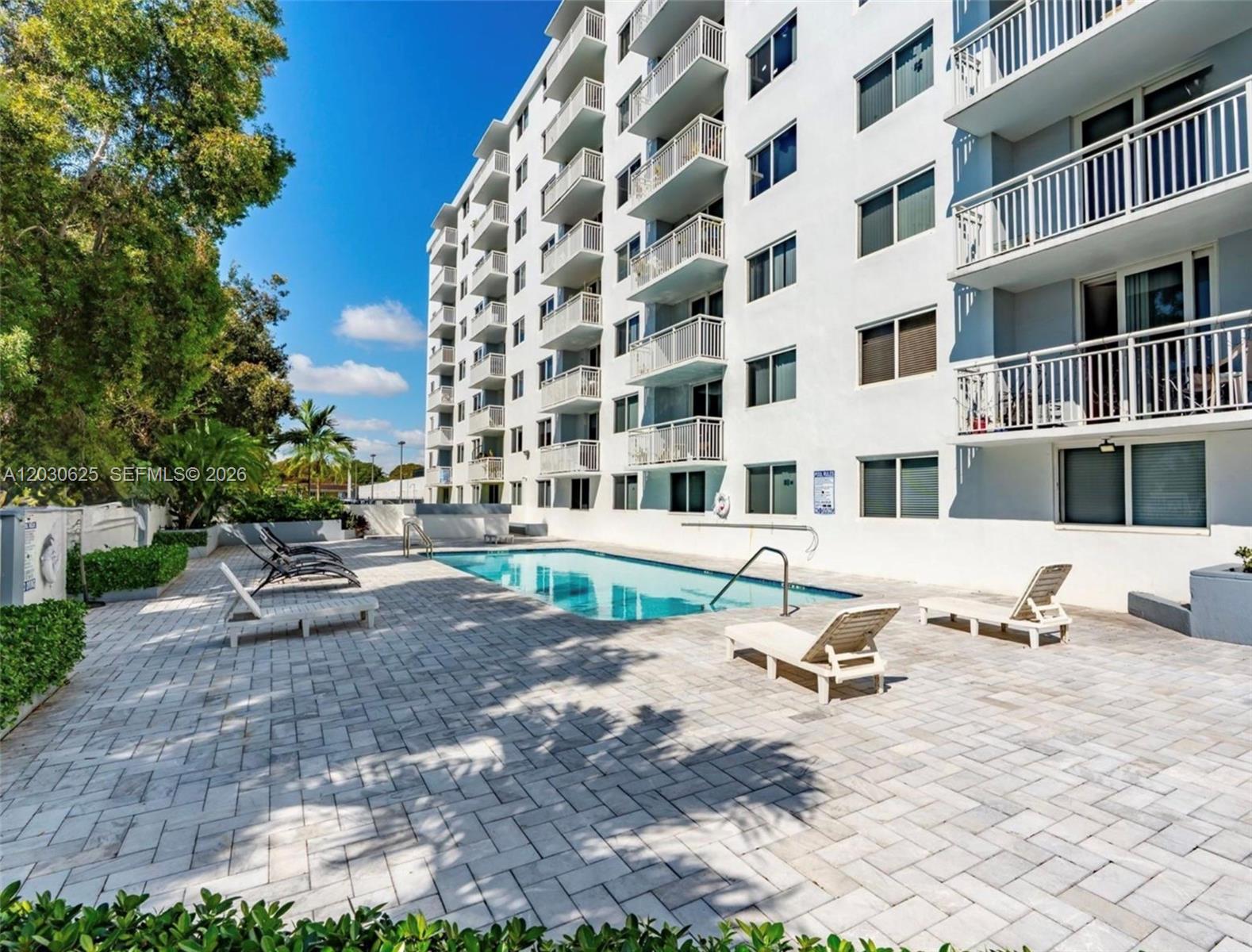 HARBOUR POINTE OF MIAMI C - Residential