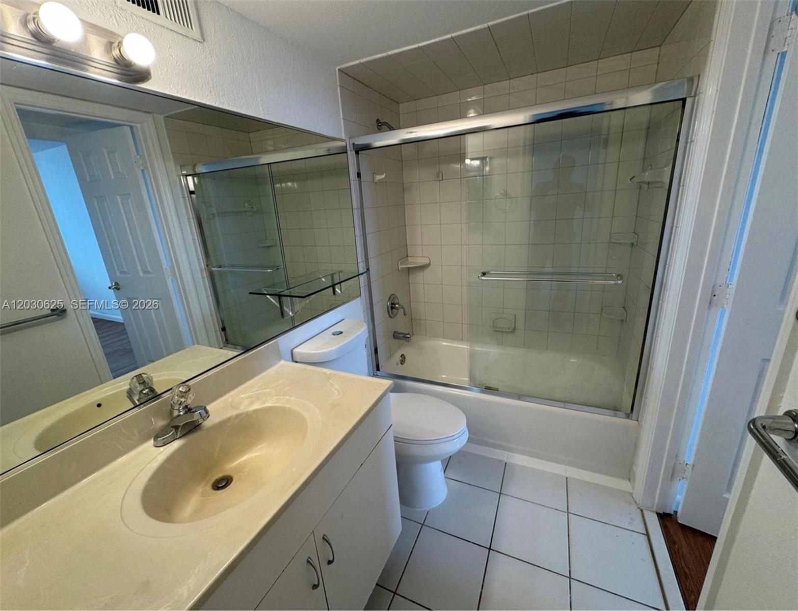 HARBOUR POINTE OF MIAMI C - Residential