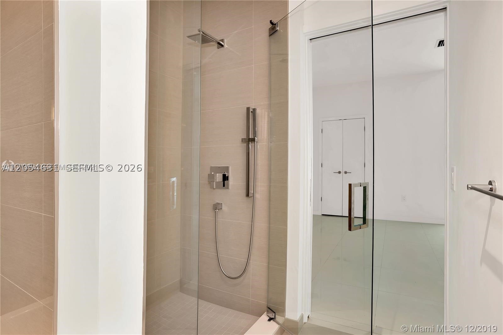 PARAMOUNT MIAMI WORLDCENT - Residential